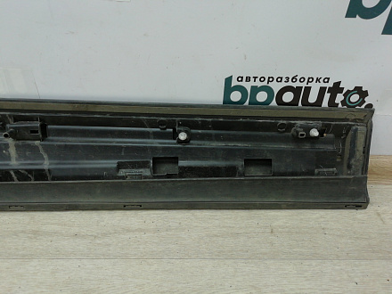 AA000825; Накладка передней левой двери, матовая (8U0 853 959 D) для Audi Q3 I (2011-2014)/БУ; Оригинал; Р1, Мелкий дефект; 