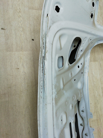 Фотография детали AA000390; Крышка багажника (8U0827025B) для Audi Q3/БУ; Оригинал; Р3, Под восстановление; . Фото номер 7