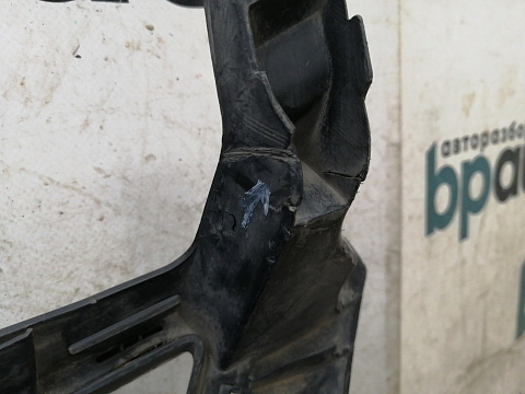 Фотография детали AA028318; Решетка радиатора (BS71-8200-A) для Ford Mondeo/БУ; Оригинал; Р2, Удовлетворительное; . Фото номер 10