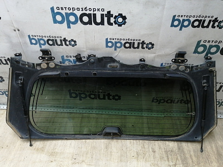 AA045272; Стекло крышки багажника (68105-60190)/БУ; Оригинал; Р1, Мелкий дефект; 