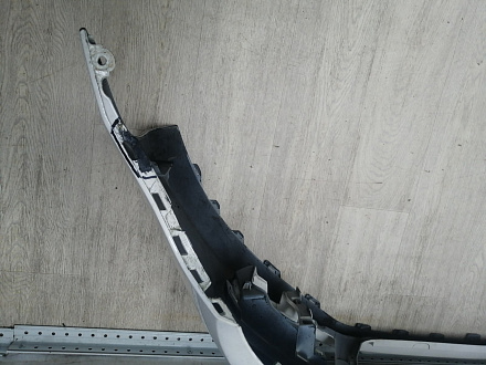 AA045981; Бампер передний; под паркт.; под омыват. (5K0807221) для Volkswagen Golf/БУ; Оригинал; Р1, Мелкий дефект; 