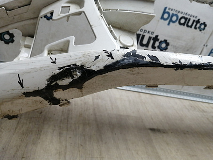 AA045692; Бампер передний; без паркт.; под омыват. (1T0 807 221 M) для Volkswagen Touran II (2010-2015)/БУ; Оригинал; Р1, Мелкий дефект; 