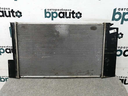 AA012705; Радиатор охлаждения (16400-0D470) для Toyota Auris/БУ; Оригинал; Р1, Мелкий дефект; 