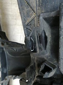 AA045529; Бампер передний; под паркт.; под омыват. (4L0 807 437 H) для Audi Q7 I рест. (2010-2015)/БУ; Оригинал; Р1, Мелкий дефект; 