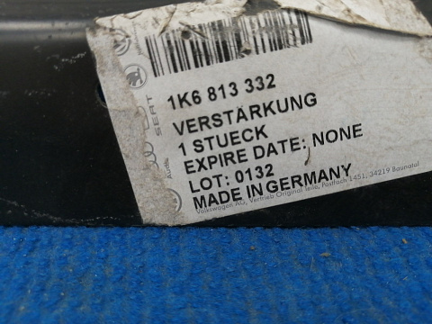 Фотография детали AA036302; Проем крышки багажника правый нижний (1K6 813 332) для Volkswagen Golf/Нов; Оригинал; . Фото номер 7
