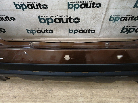 Фотография детали AA032713; Бампер задний; под паркт. (850225291R) для Renault Duster I (2011-2015)/БУ; Оригинал; Р1, Мелкий дефект; . Фото номер 3