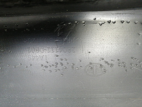 Фотография детали AA046207; Бампер задний; под паркт. (2804111-DB01) для Hongqi H9 I (2020-2026)/БУ; Оригинал; Р1, Мелкий дефект; . Фото номер 22