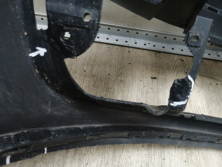 AA044496; Бампер передний; без паркт.; под омыват. (1K0807221D) для Volkswagen Jetta V (2005- 2010)/БУ; Оригинал; Р1, Мелкий дефект; 