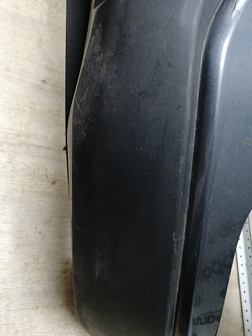 Фотография детали AA045584; Бампер передний; без паркт.; под омыват. (TK21-50031) для Mazda CX-9 I рест. (2012-2016)/БУ; Оригинал; Р1, Мелкий дефект; . Фото номер 11