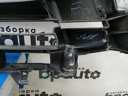 AA014961; Решетка радиатора; под паркт.; под камер. (53101-60570) для Lexus LX570, LX450D рест.2 (2015 - 2021)/БУ; Оригинал; Р2, Удовлетворительное; 