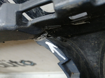 AA045298; Бампер передний; под паркт.; под омыват. (51117033694) для BMW 5 серия Е60 Е61/БУ; Оригинал; Р1, Мелкий дефект; 