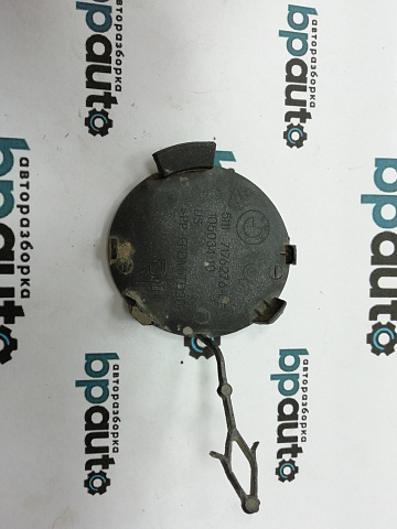 Фотография детали AA004918; Заглушка буксир. крюка переднего бампера правая (51117176276) для BMW Х6 I (E71) (2007-2012)/БУ; Оригинал; Р0, Хорошее; . Фото номер 2