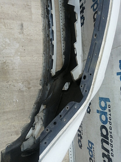 AA045851; Бампер передний; под паркт.; под омыват. (62022-3JA0H) для Infiniti/БУ; Оригинал; Р1, Мелкий дефект; 