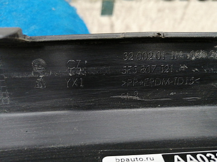 AA032741; Юбка заднего бампера; под паркт. (5E5 807 521 H) для Skoda Octavia/БУ; Оригинал; Р1, Мелкий дефект; 
