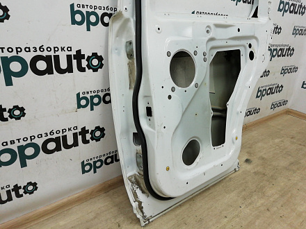 AA010254; Дверь задняя правая (BFA780100) для Land Rover Discovery/БУ; Оригинал; Р0, Хорошее; (NER, 2135) Белый