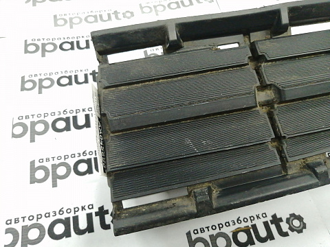 Фотография детали AA045558; Решетка переднего бампера правая (53127-42040) для Toyota Rav4 40 (2013 — 2015)/БУ; Оригинал; Р1, Мелкий дефект; . Фото номер 2