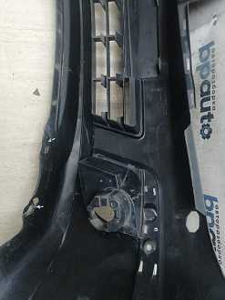 AA045992; Бампер передний; без паркт.; под омыват. (62022-EM00H) для Nissan Tiida/БУ; Оригинал; Р1, Мелкий дефект; 