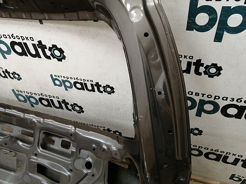 Фотография детали AA043228; Крышка багажника (67005-42430) для Toyota Rav4 40 (2013 — 2015)/БУ; Оригинал; Р2, Удовлетворительное; . Фото номер 29