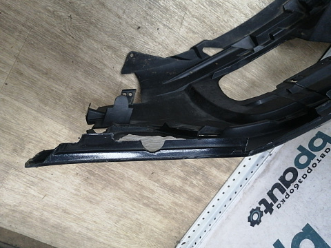 Фотография детали BA000050; Бампер передний; под омыват. (30678678) для Volvo XC70/БУ; Оригинал; Р1, Мелкий дефект; . Фото номер 12