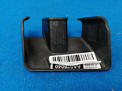 Фотография детали AA028040; Накладка рейлинга центральная правая (8620544) для Volvo XC90/БУ; Оригинал; Р0, Хорошее; . Фото номер 3
