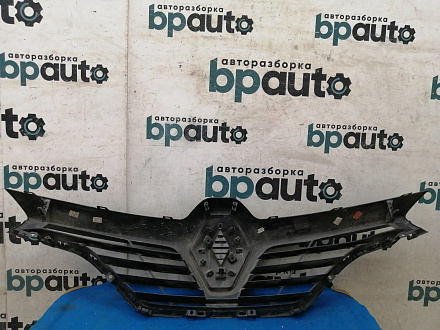 AA032846; Решетка радиатора (623103985R) для Renault Kaptur (2016- 2020)/БУ; Оригинал; Р1, Мелкий дефект; 