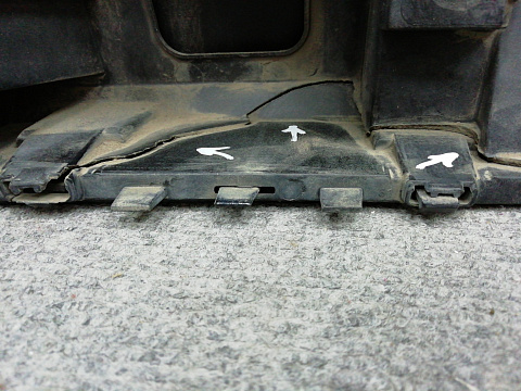 Фотография детали AA010224; Накладка крышки багажника (13322627) для Opel Insignia Wagon (2008 - 2014)/БУ; Оригинал; Р2, Удовлетворительное; . Фото номер 9