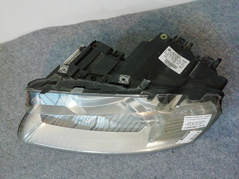 Фотография детали AA000220; Фара левая ксенон (4E0 941 003 BP) для Audi A8 II (D3) (2002-2005)/БУ; Оригинал; Р1, Мелкий дефект; . Фото номер 2