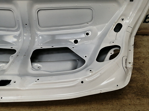 Фотография детали AA038129; Крышка багажника (64401-33400) для Toyota Camry/БУ; Оригинал; Р1, Мелкий дефект; . Фото номер 20