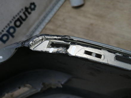 AA045408; Бампер передний; без паркт.; без омыват. (13225746) для Opel Astra/БУ; Оригинал; Р1, Мелкий дефект; 