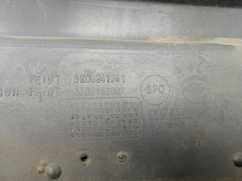Фотография детали AA024167; Накладка заднего бампера; под паркт. (8200142007) для Renault Megane/БУ; Оригинал; Р1, Мелкий дефект; . Фото номер 10