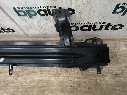 AA030367; Усилитель переднего бампера (3C0 807 109 B) для Volkswagen Passat/БУ; Оригинал; Р1, Мелкий дефект; 