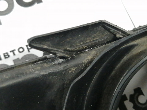 Фотография детали AA045549; Накладка ПТФ правая (6400H702) для Mitsubishi Outlander/БУ; Оригинал; Р1, Мелкий дефект; . Фото номер 11