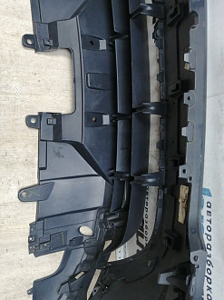 AA045866; Бампер передний; под паркт.; под омыват. (HY32-17F003-AAW) для Land Rover Discovery V L462 (2017 - 2020)/БУ; Оригинал; Р1, Мелкий дефект; 