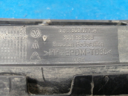 Решетка переднего бампера Фольксваген Polo V Sedan 2010-2014, б/у, фото 20