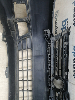 AA045719; Бампер передний; без паркт.; без омыват. (2K5807221A) для Volkswagen Caddy III рест. (2010-2015)/БУ; Оригинал; Р1, Мелкий дефект; 