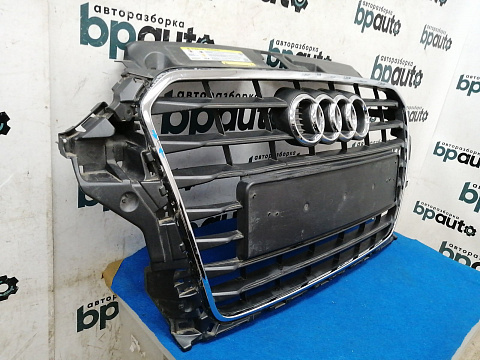 Фотография детали AA026064; Решётка радиатора (8V3 853 651) для Audi A3 III (8V) Sportback 5D (2012-2016)/БУ; Оригинал; Р2, Удовлетворительное; . Фото номер 2