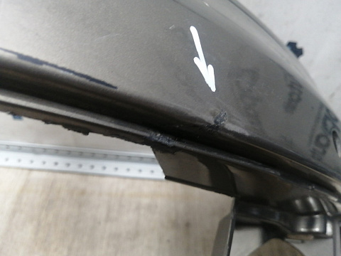 Фотография детали AA045797; Бампер передний; под паркт.; под омыват. (8R0 807 437) для Audi Q5 I (2008-2012)/БУ; Оригинал; Р1, Мелкий дефект; . Фото номер 4