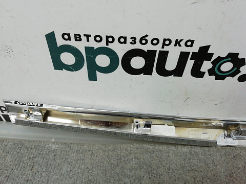 Фотография детали AA003602; Хром решетки радиатора верхний (GG3E50711) для Mazda 626 V (GF) (1997-2002)/БУ; Оригинал; Р0, Хорошее; . Фото номер 5