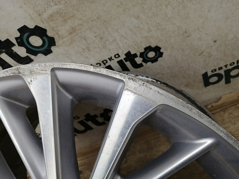 Фотография детали AA030563; Диск литой, 18x8J, 5x114.3, ET50 (42611-06E50) для Toyota Camry/БУ; Оригинал; Р2, Удовлетворительное; . Фото номер 3