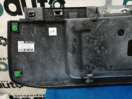 AA031398; Накладка крышки багажника (76801-60461) для Toyota Land Cruiser Prado/БУ; Оригинал; Р0, Хорошее; (070) Белый перламутр 3х. сл.