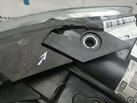 AA046038; Фара галоген правая (3C0941006 AB) для Volkswagen Passat/БУ; Оригинал; Р1, Мелкий дефект; 