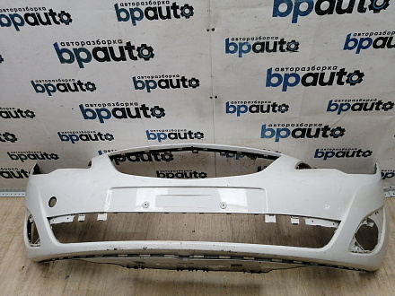 AA044721; Бампер передний; без паркт.; без омыват. (13267699) для Opel Meriva B (2010 - 2014)/БУ; Оригинал; Р1, Мелкий дефект; 