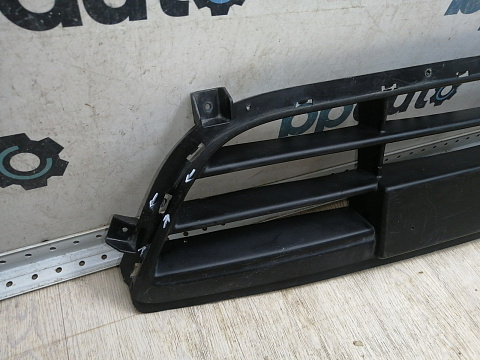 Фотография детали AA045451; Решетка переднего бампера (86522-3J200) для Hyundai IX55 (2008-2013)/БУ; Оригинал; Р1, Мелкий дефект; . Фото номер 2