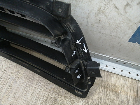 Фотография детали AA045451; Решетка переднего бампера (86522-3J200) для Hyundai IX55 (2008-2013)/БУ; Оригинал; Р1, Мелкий дефект; . Фото номер 10