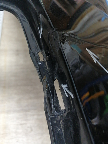 Фотография детали BA000050; Бампер передний; под омыват. (30678678) для Volvo XC70/БУ; Оригинал; Р1, Мелкий дефект; . Фото номер 6