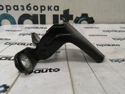 AA039116; Петля передней левой двери верхняя (82420-1KA0A) для Nissan Juke/БУ; Оригинал; Р0, Хорошее; 