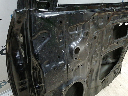 AA044423; Дверь передняя правая, с отв. под молдинг (67001-60850) для Toyota Land Cruiser 200 рест.2 (2015 - 2021)/БУ; Оригинал; Р1, Мелкий дефект; 