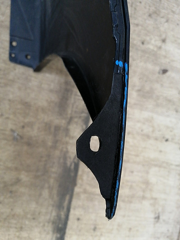 Фотография детали AA037945; Бампер задний; под паркт. (52159-02A20) для Toyota Corolla 180 (2013 - 2016)/БУ; Оригинал; Р1, Мелкий дефект; . Фото номер 8