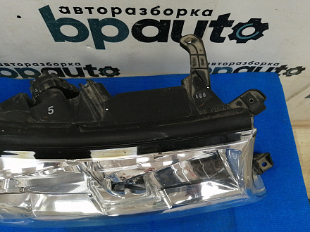 AA039424; Фара галоген правая (81130-60C81) для Toyota Land Cruiser 200 (2008 — 2012)/БУ; Оригинал; Р1, Мелкий дефект; 