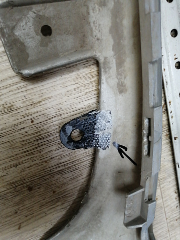 Фотография детали AA046128; Бампер передний; под паркт.; под омыват. (7S71-17757-A) для Ford Mondeo/БУ; Оригинал; Р1, Мелкий дефект; . Фото номер 16